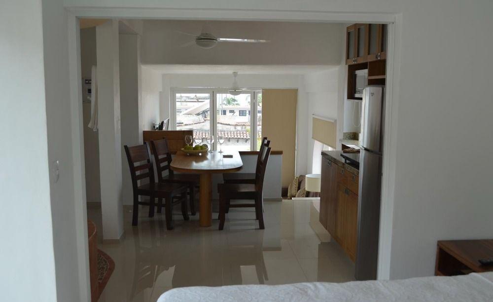 Hotel Andales On The Bay Suites Пуерто Валярта Екстериор снимка