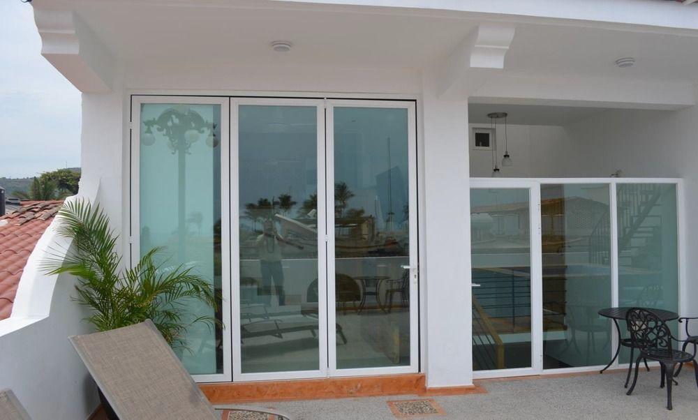 Hotel Andales On The Bay Suites Пуерто Валярта Екстериор снимка