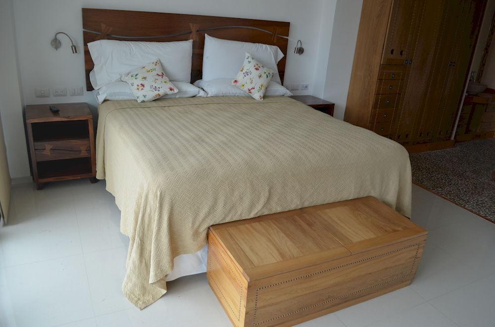 Hotel Andales On The Bay Suites Пуерто Валярта Екстериор снимка