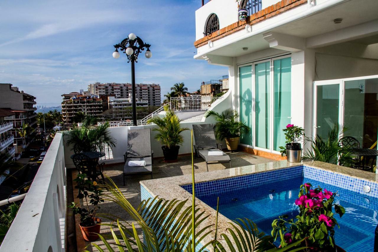 Hotel Andales On The Bay Suites Пуерто Валярта Екстериор снимка