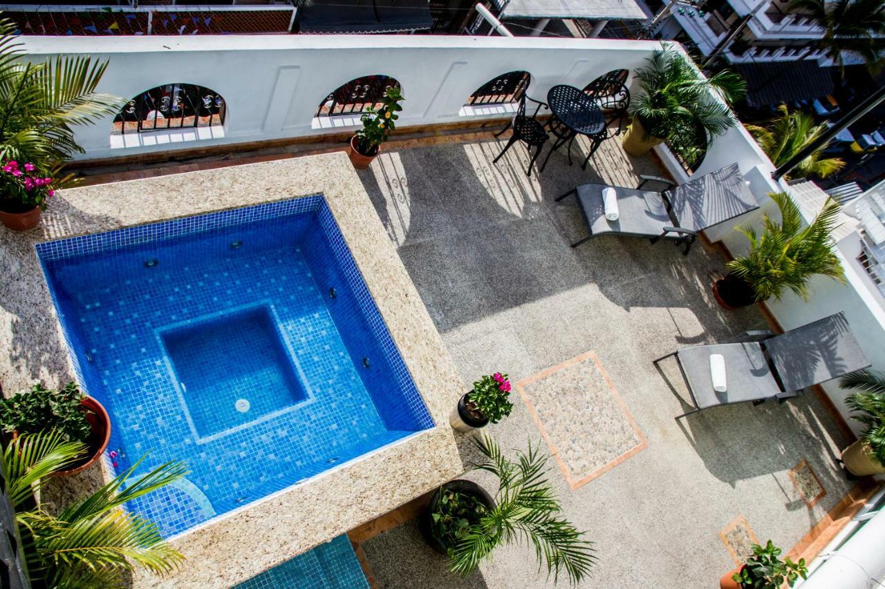 Hotel Andales On The Bay Suites Пуерто Валярта Екстериор снимка