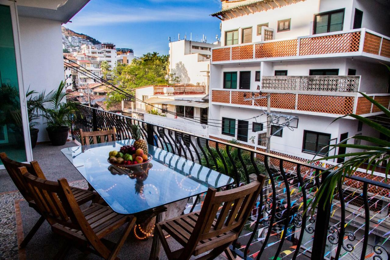 Hotel Andales On The Bay Suites Пуерто Валярта Екстериор снимка