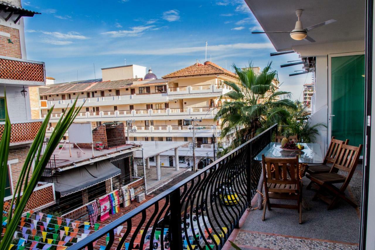 Hotel Andales On The Bay Suites Пуерто Валярта Екстериор снимка